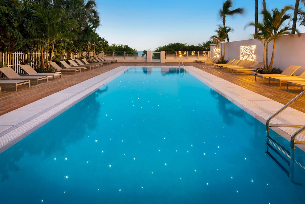 MB Hotel, Trademark Collection by Wyndham 43/72