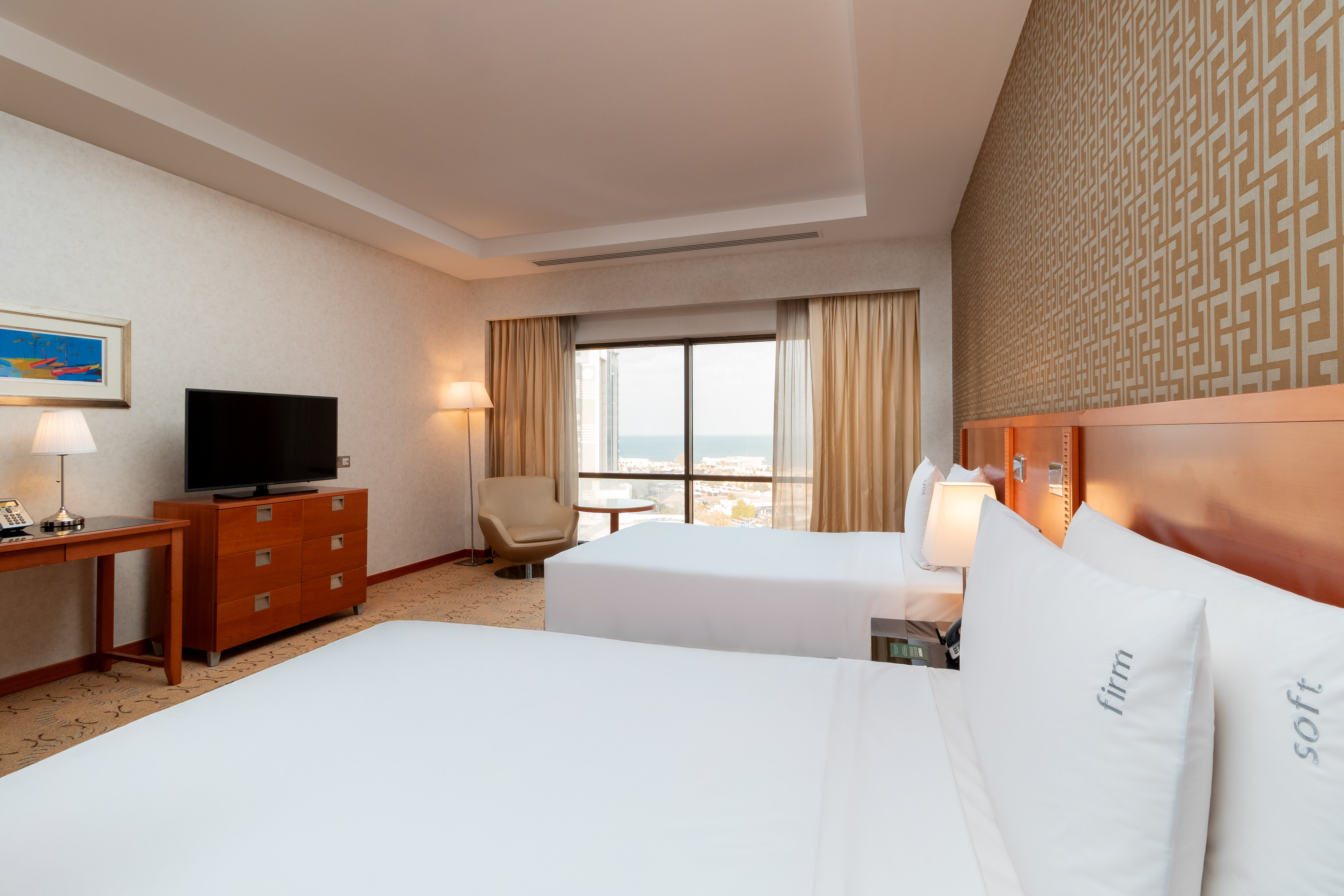 Holiday Inn Kuwait 32/79