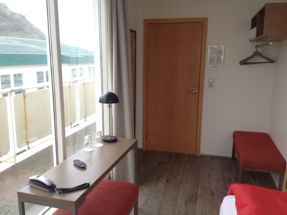 Hotel Vestmannaeyjar 21/65