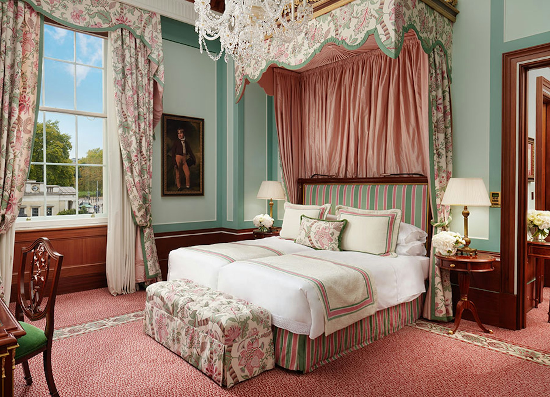 The Lanesborough 19/81