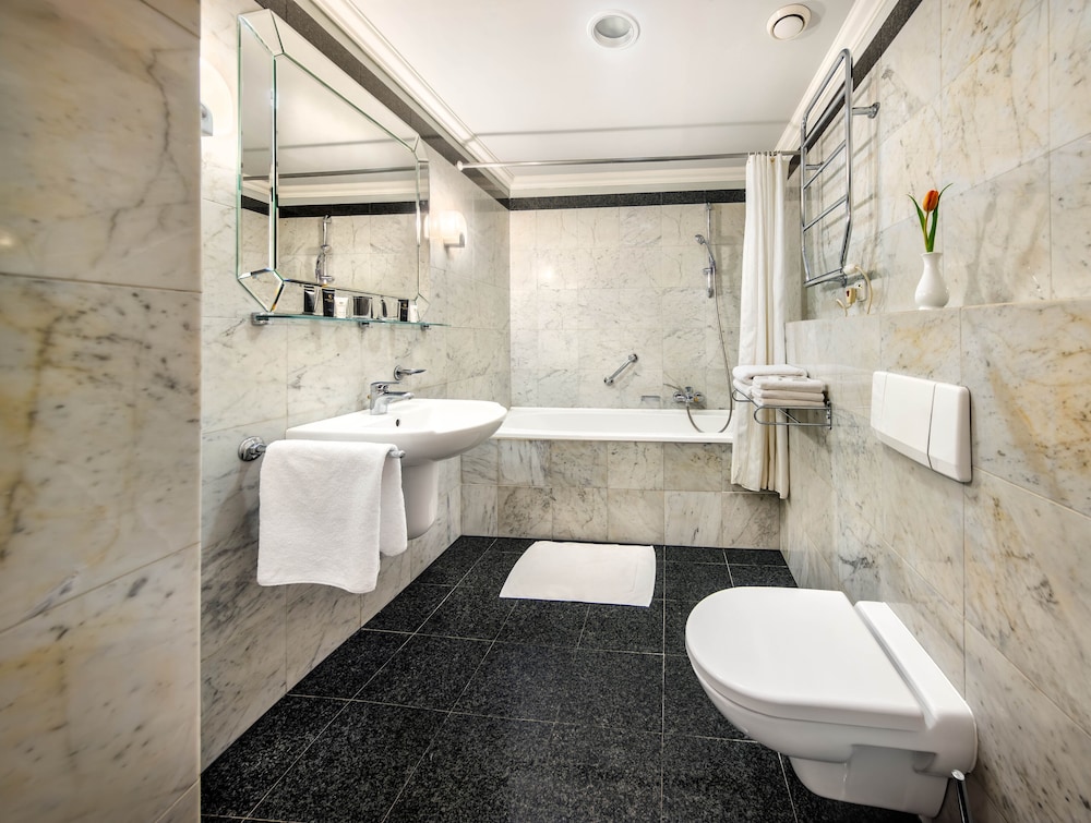 Esplanade Hotel Prague 63/64
