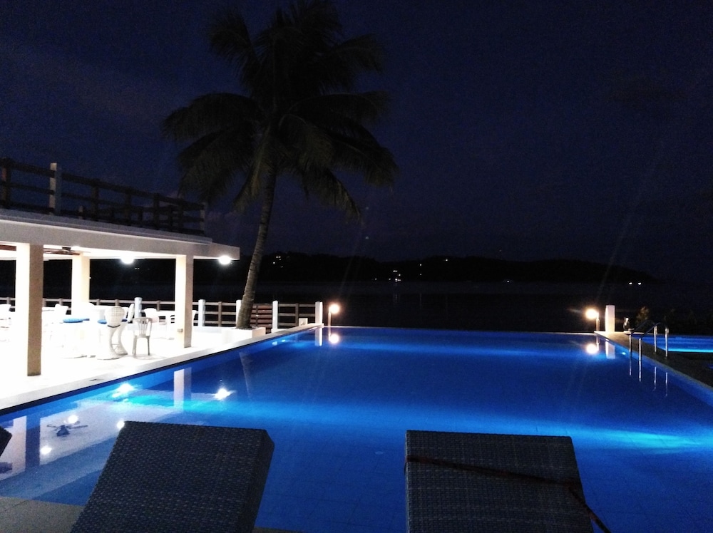 Puerto Nirvana Resort 23/26