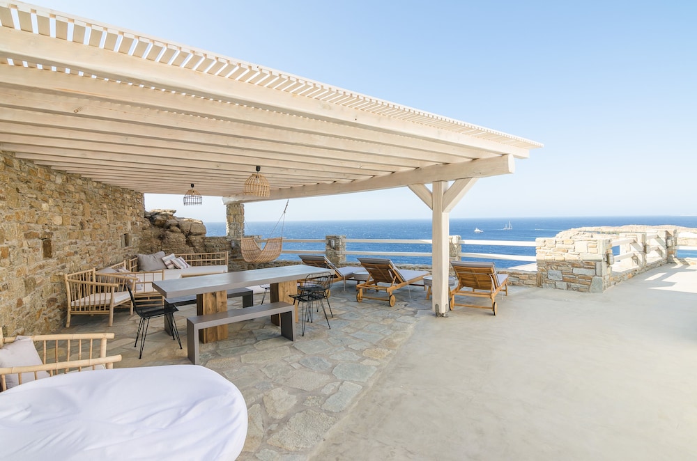 Eden View Suites & Villas 53/72