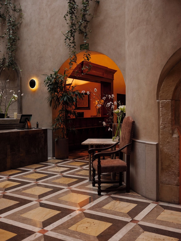 lobby
