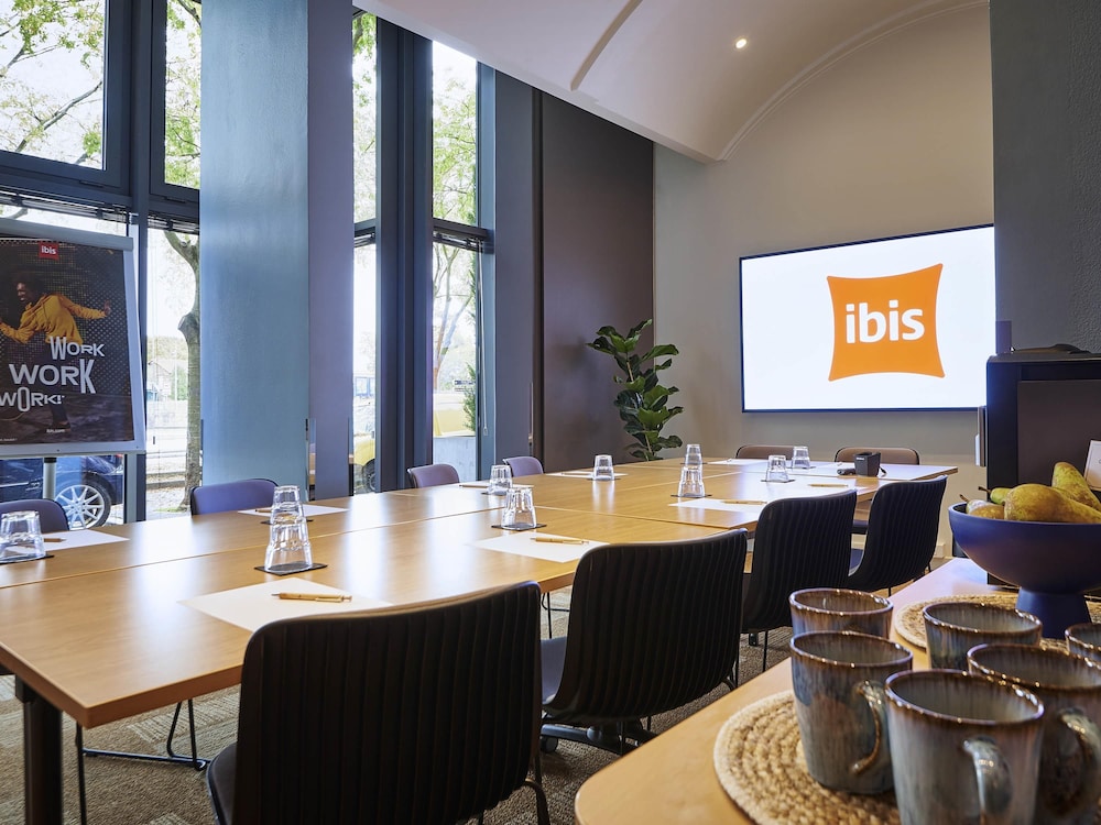 ibis Paris la Villette Cite des Sciences 19eme 58/67