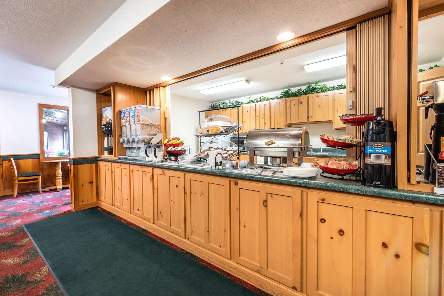Summerset Hotel and Suites Rapid City West 9/20