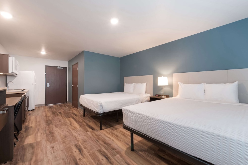 Standard, 2 Queen Beds