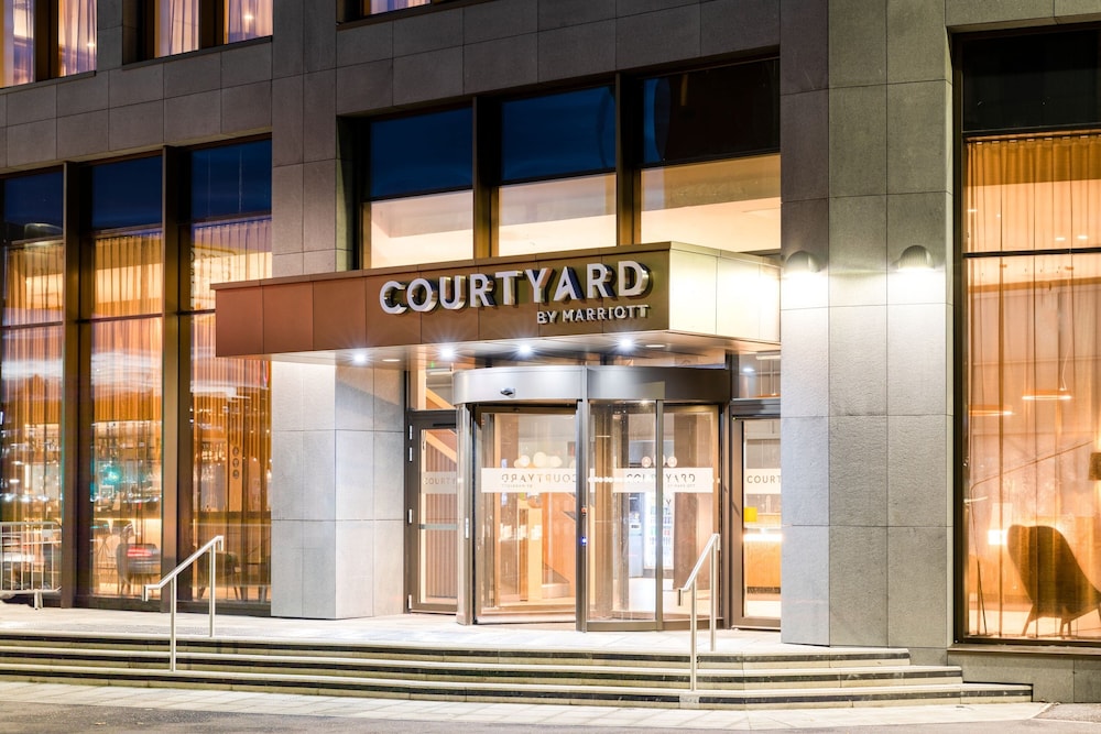 Courtyard by Marriott Glasgow SEC 2/50