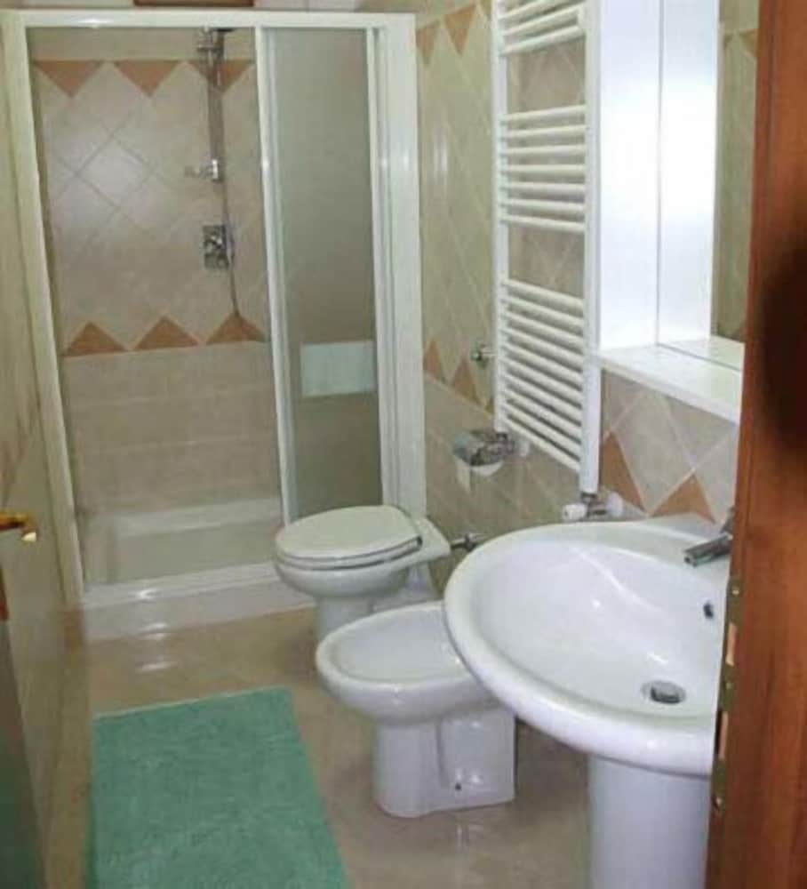 Casale Nunziatina 47/51