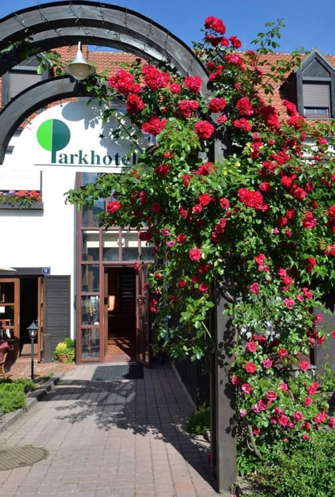 Park Hotel Pruhonice 48/50
