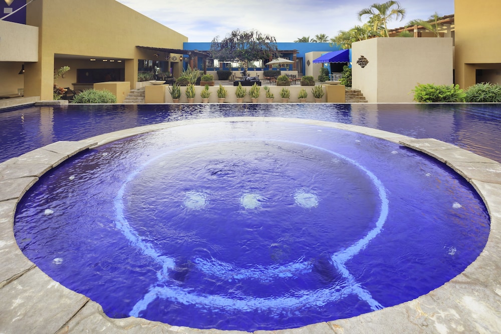 Los Patios Hotel 34/57