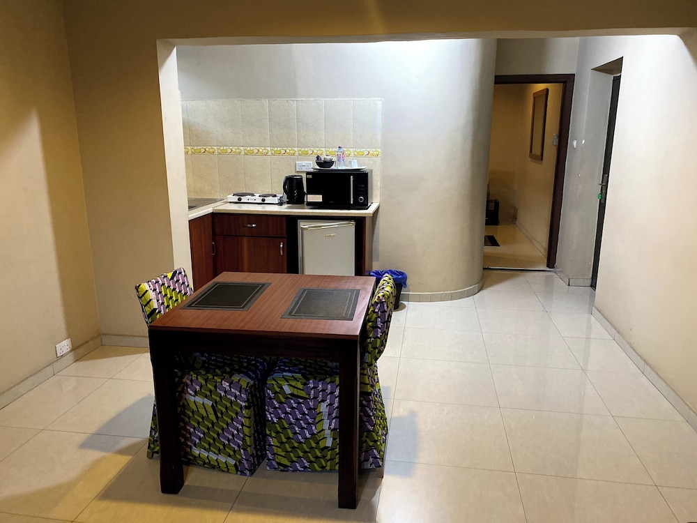 Manjaro Suites 7/50