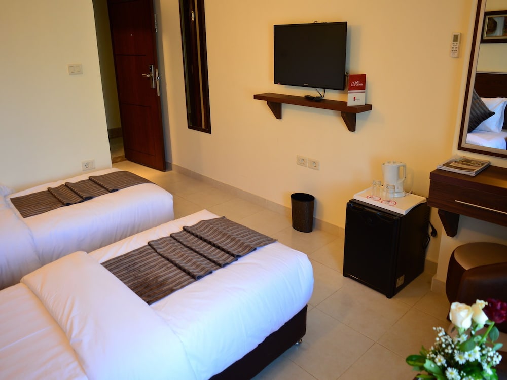 Ream Hotel 18/50