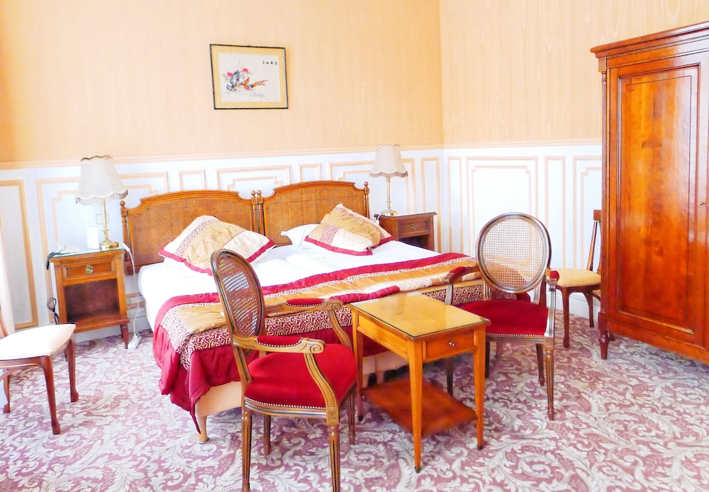 Grand Hotel Des Templiers 44/68