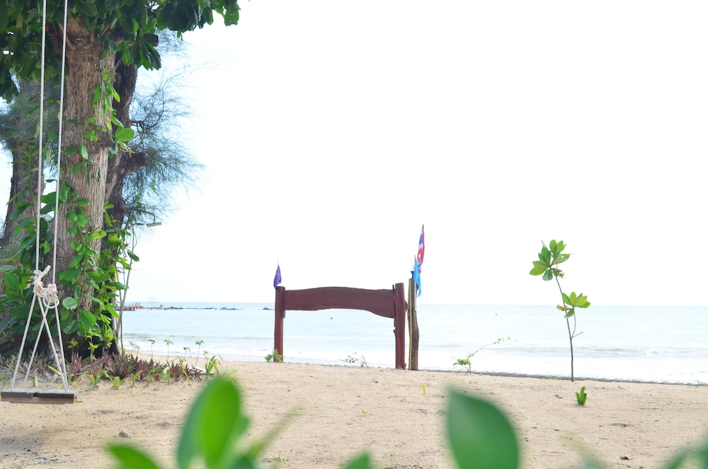 Banana Beach Resort 23/34