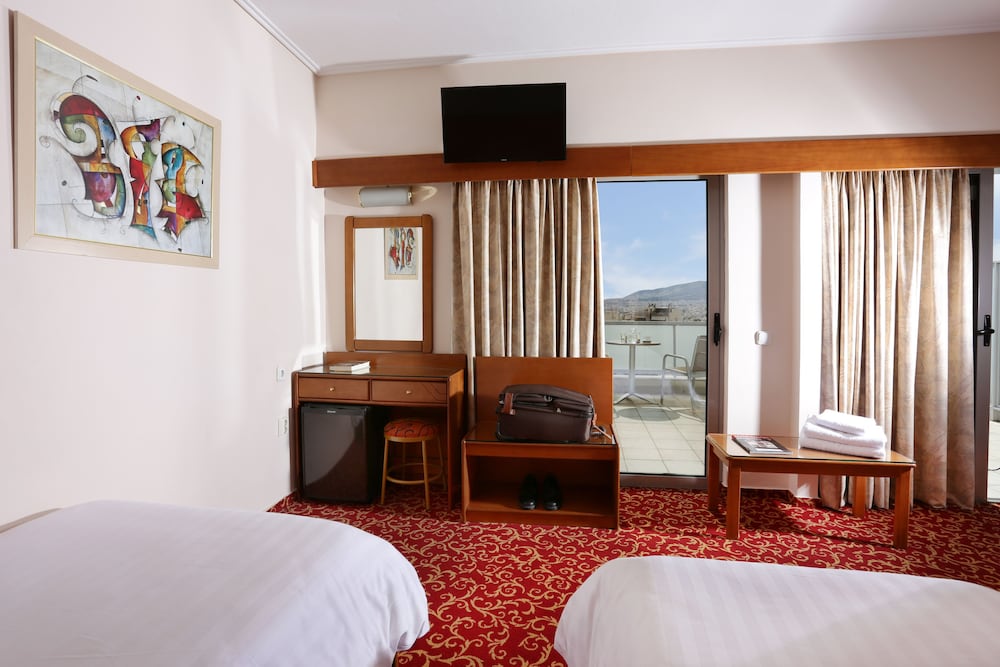Xenophon Hotel 39/77