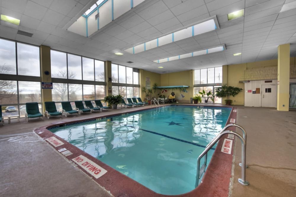 Silver Beach Hotel 25/50