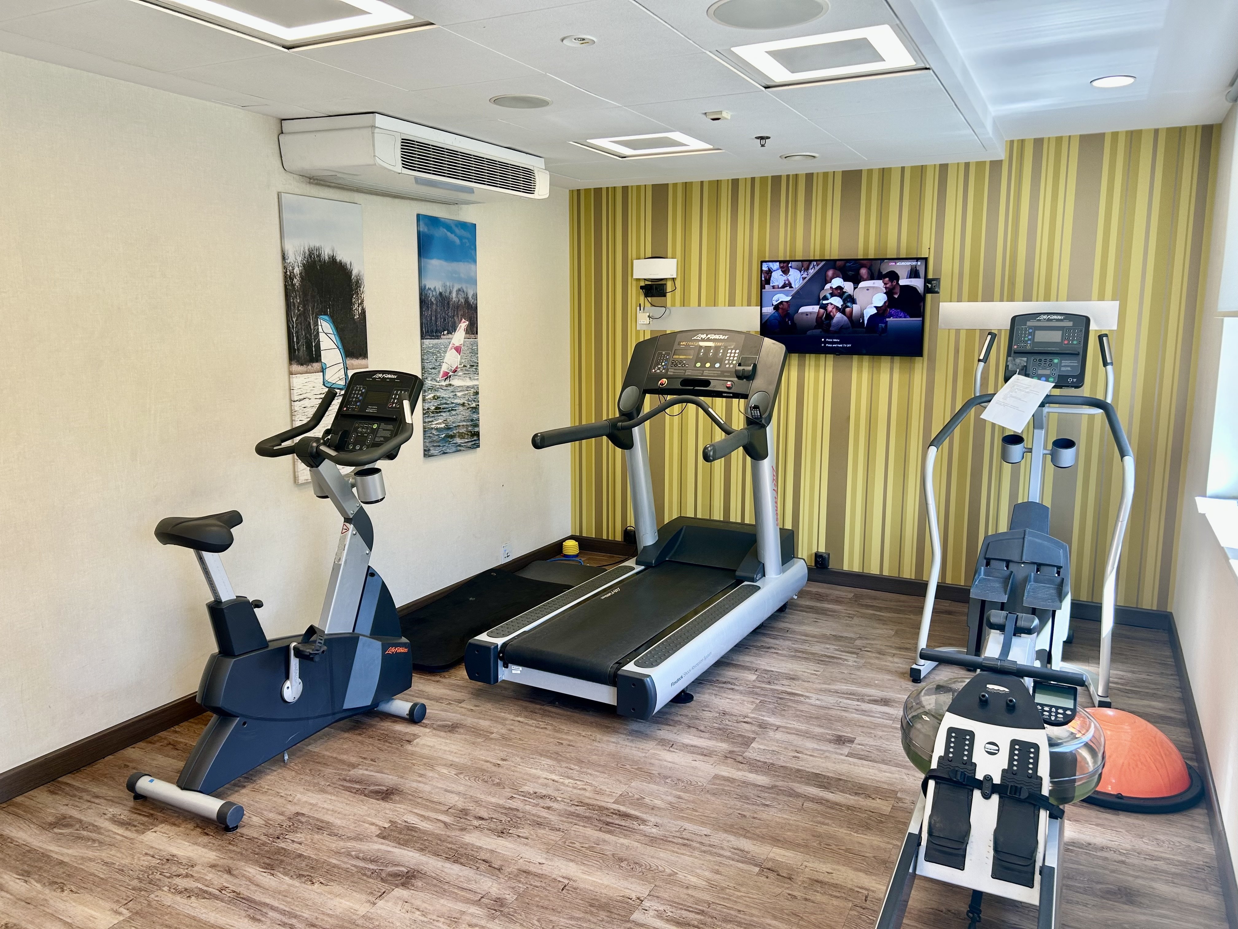HOLIDAY INN DABROWA GORNICZA 40/75