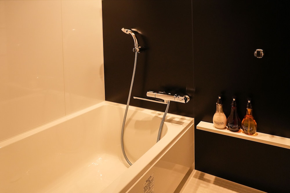 Nplus Hotel Akihabara 33/35