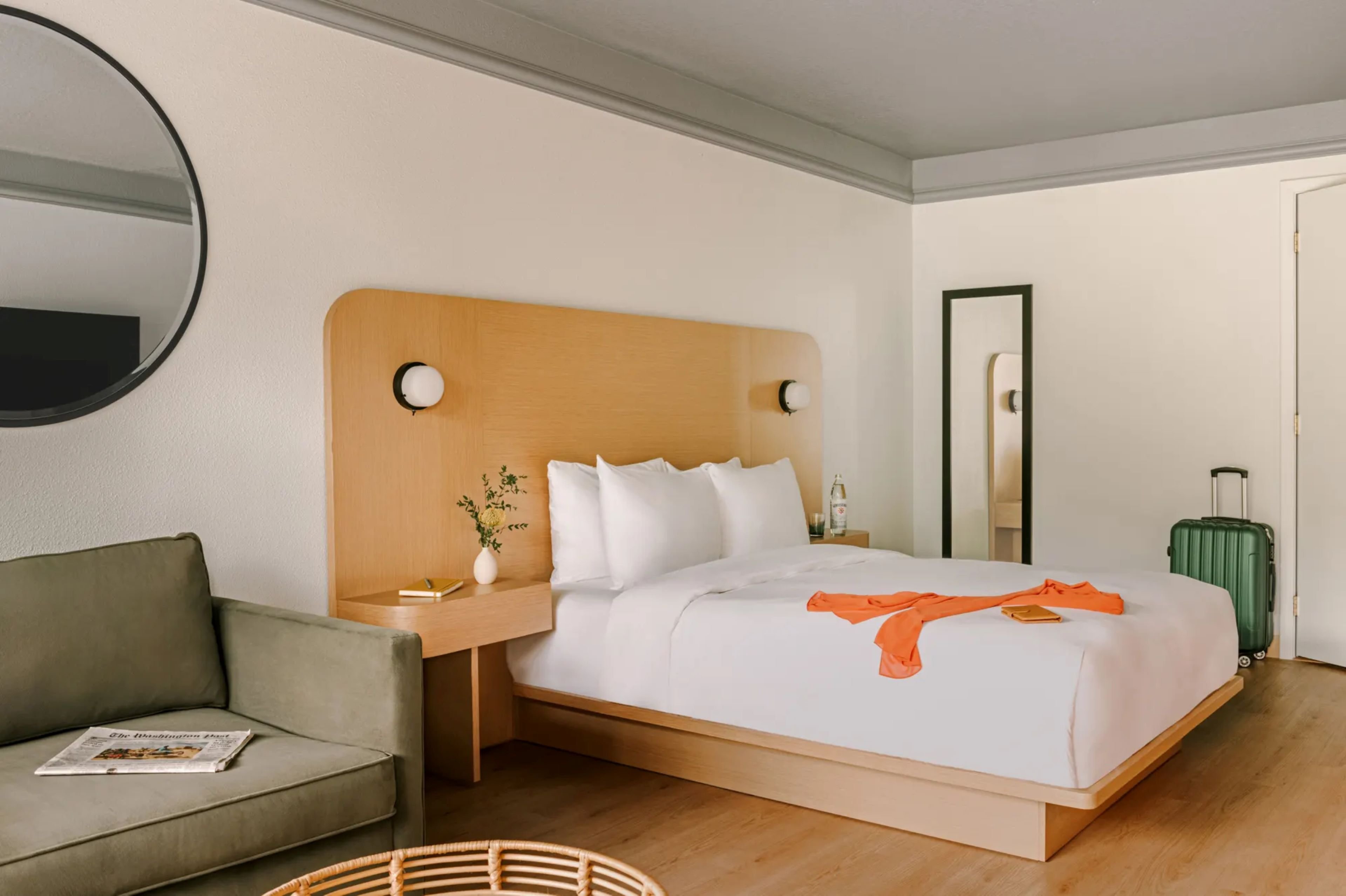 STANDARD, QUEEN BED, ACCESSIBLE