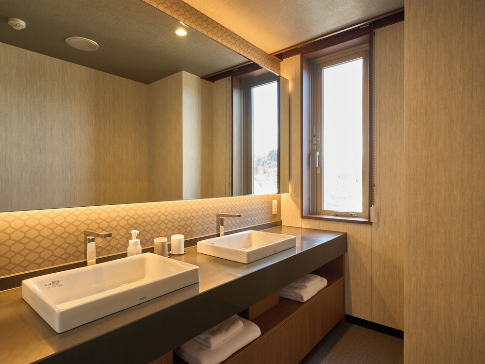 Hotel and Spa Gift Takayama 43/48