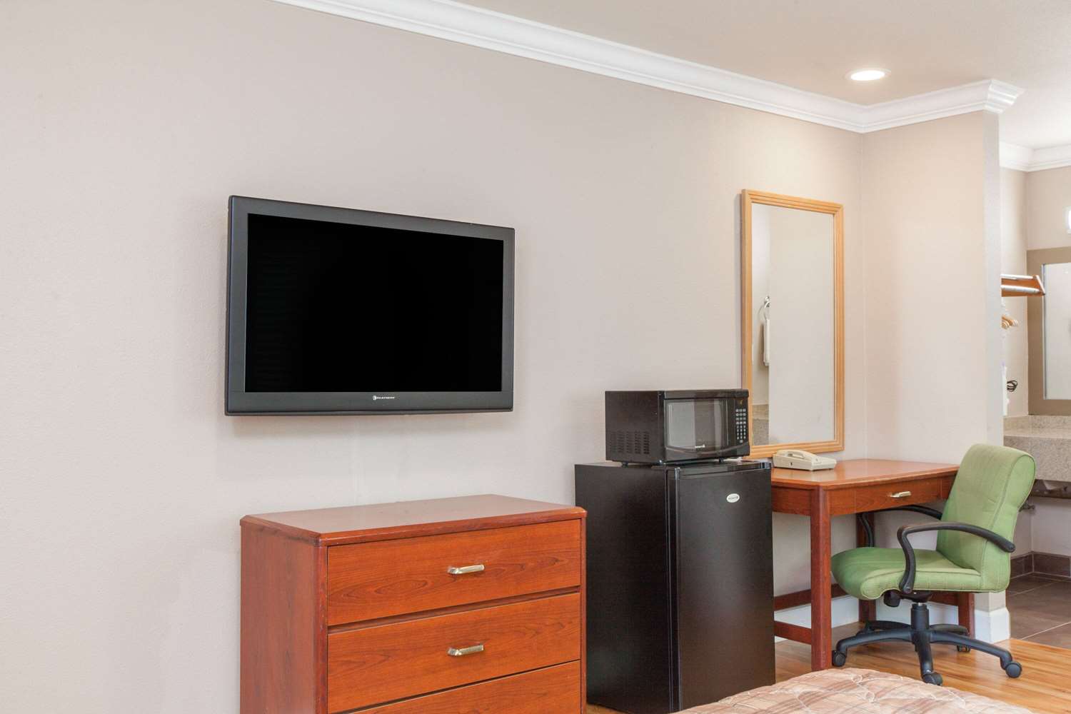 Days Inn By Wyndham San Francisco S/Oyster Point Airport 4/9
