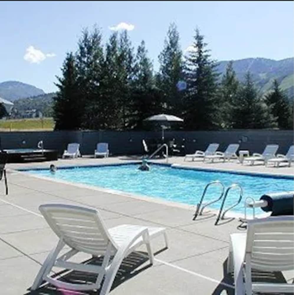 The Village At Steamboat Springs 26/56