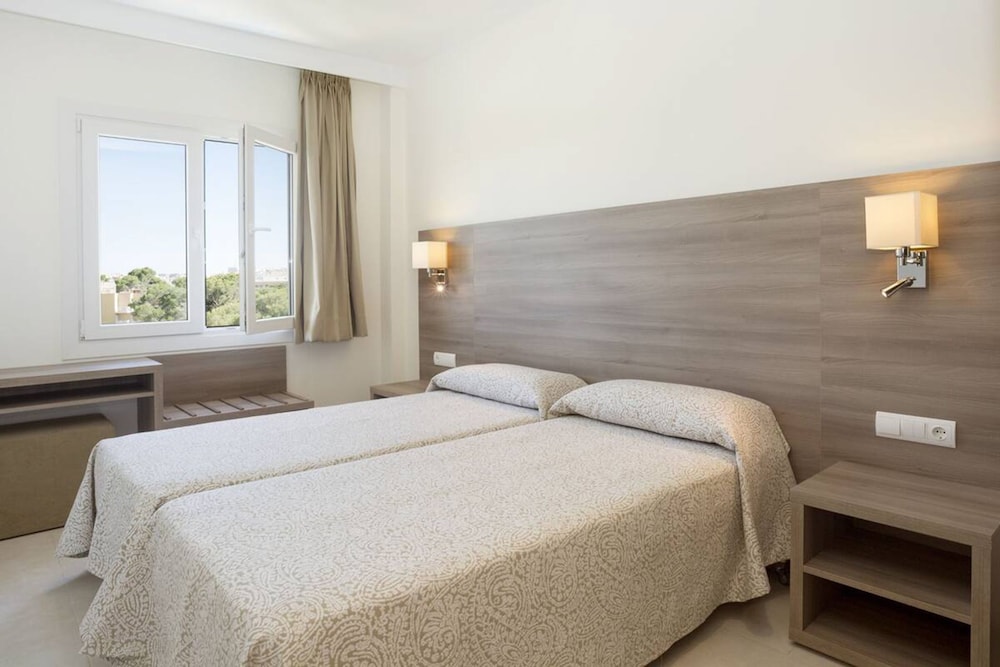 Cabot Tres Torres Apartamentos 16/65
