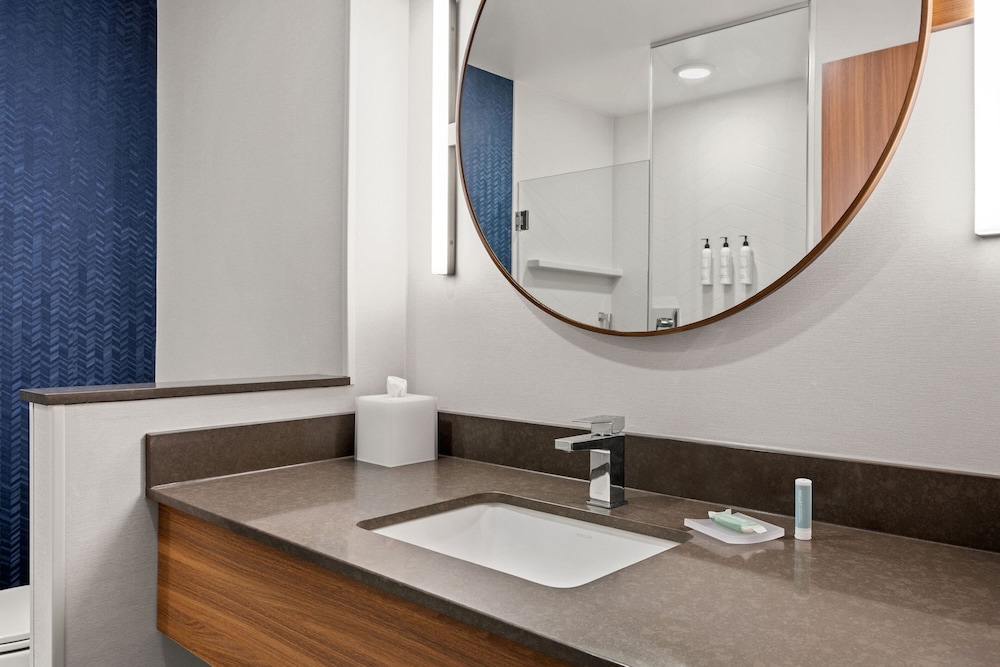 Fairfield Inn & Suites Baraboo 29/32