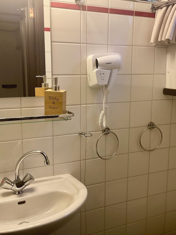 Hotelschip Sarah 33/36
