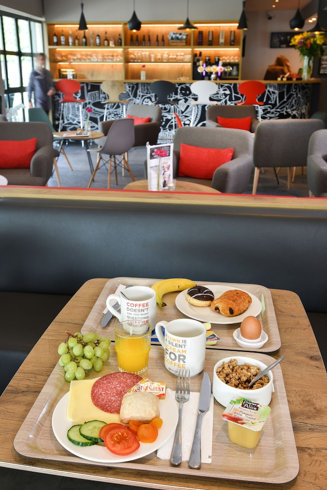 Ibis Dinant Centre 29/46