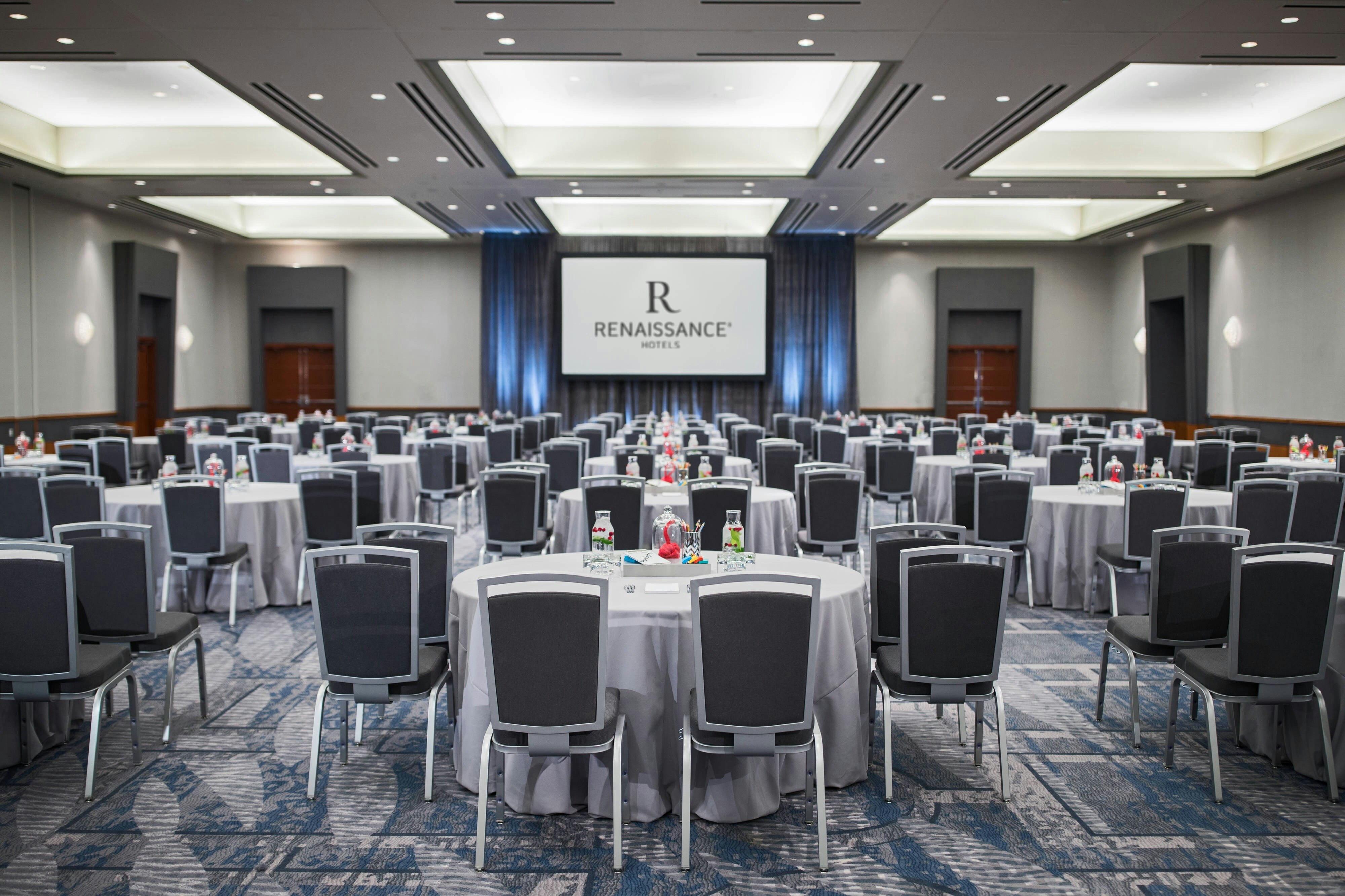 Renaissance Boston Waterfront Hotel 45/51