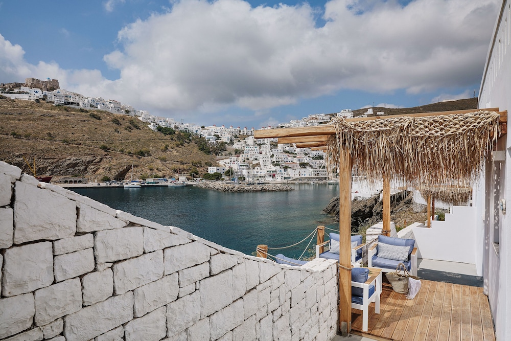 Chrysalis Boutique Hotel 38/50