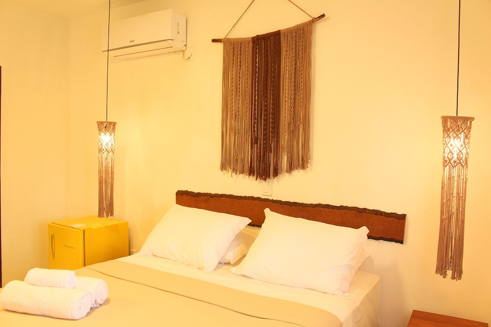 Suite, Queen Bed, Pool View