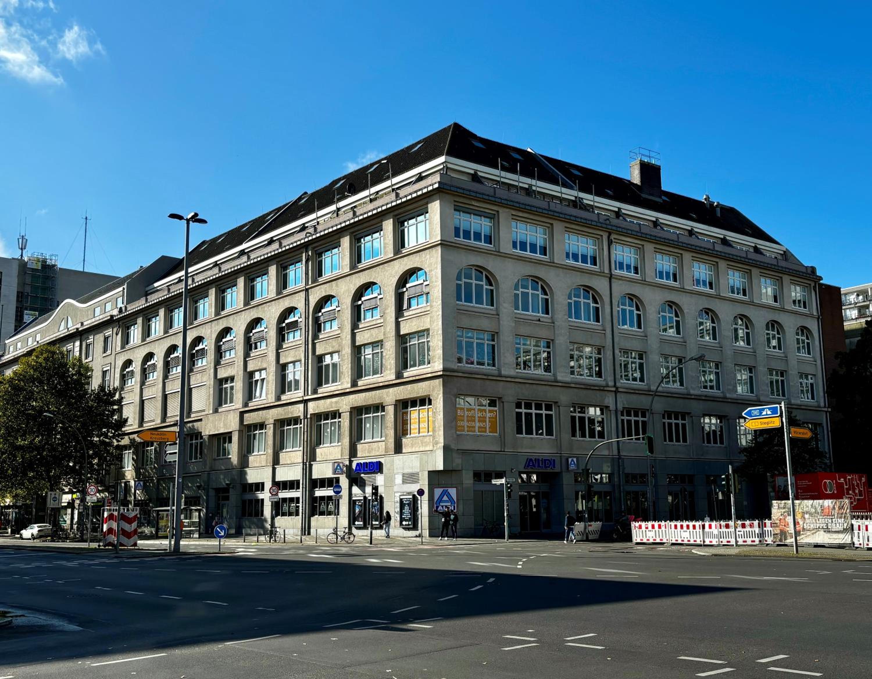 COFFEE INN Hostel Berlin 1/19