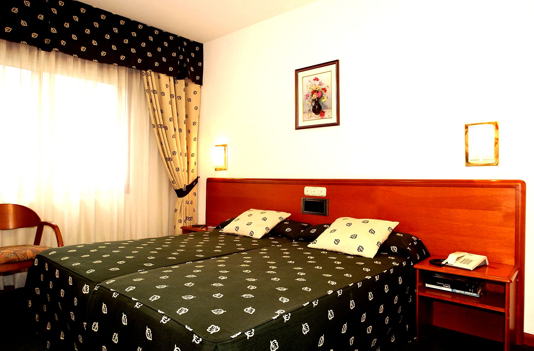 Standard, Double or Twin Bed