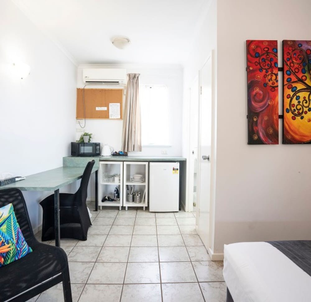 Kimberley Croc Motel 6/61