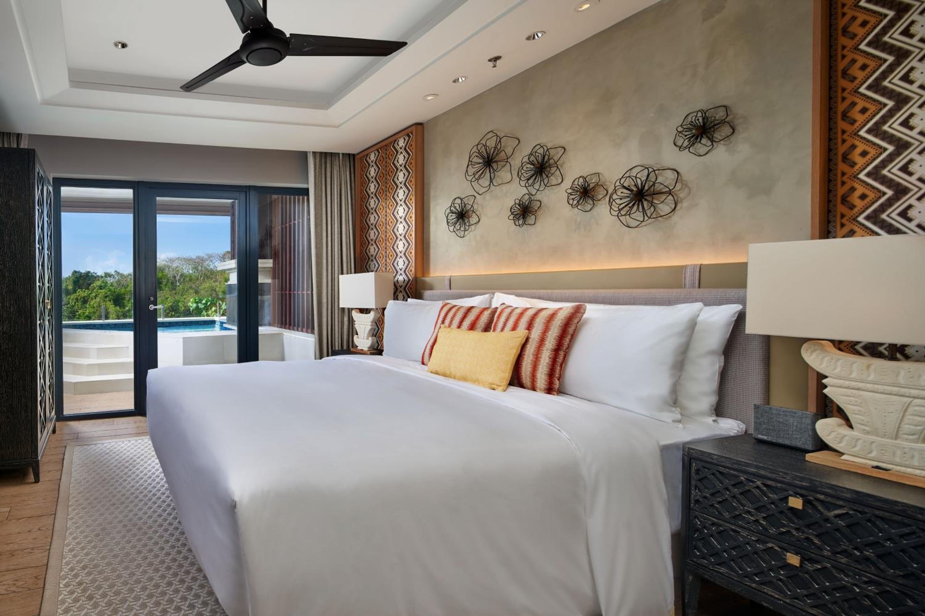 1 Bedroom, Apartment, King Bed, Sofa, Plunge Pool, Balcony