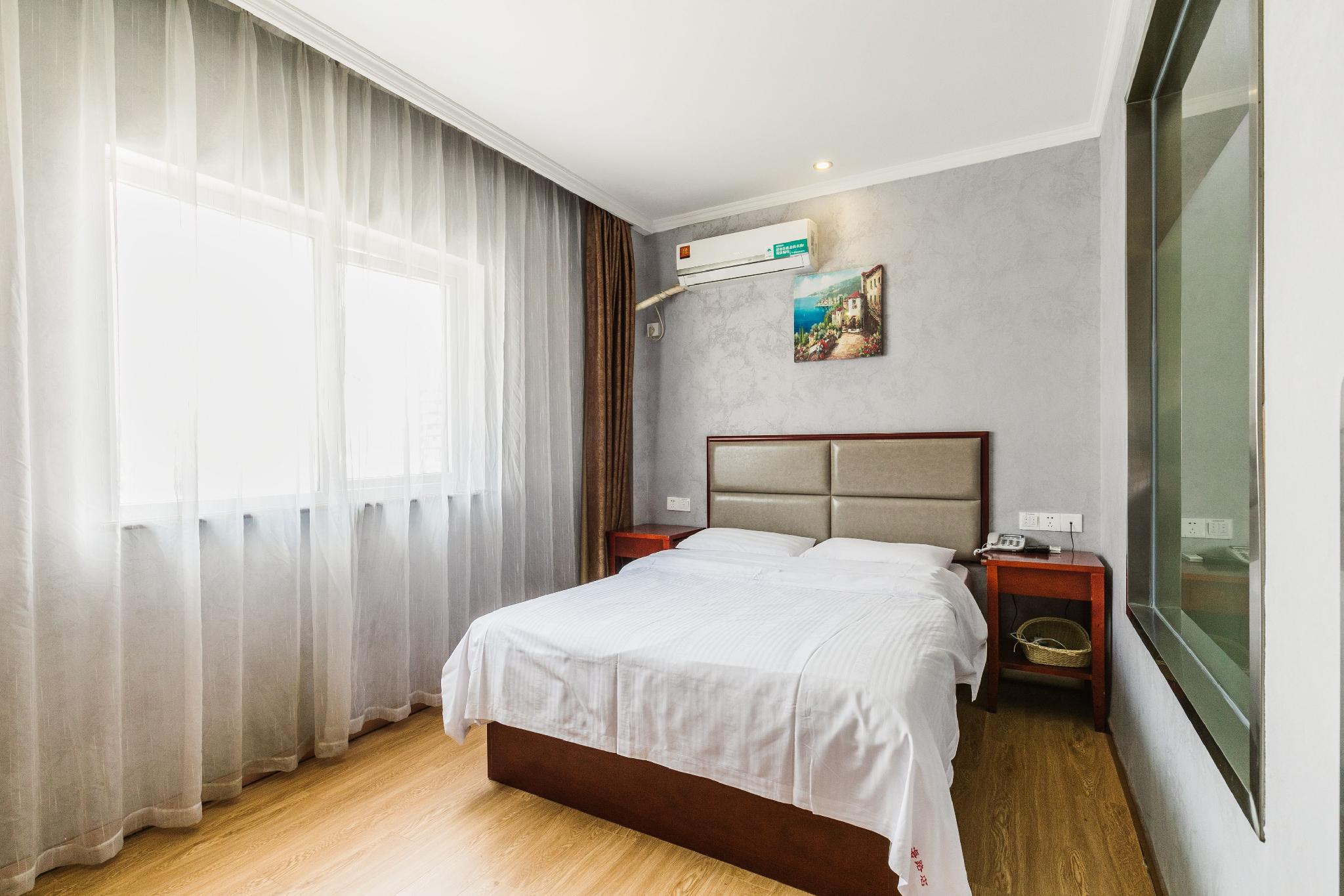 غرفة بسرير كوين، GreenTree Inn Shanghai Huinan Jinghai Road Express Hotel 3/3