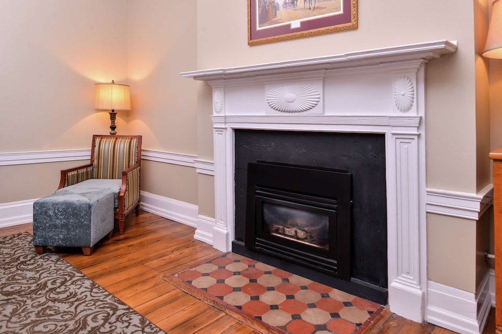 Hampton Inn Lexington-Historic District 35/51