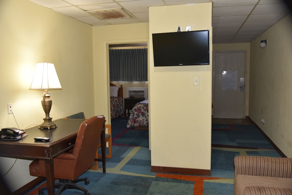 Extended Stay Snyder 36/51