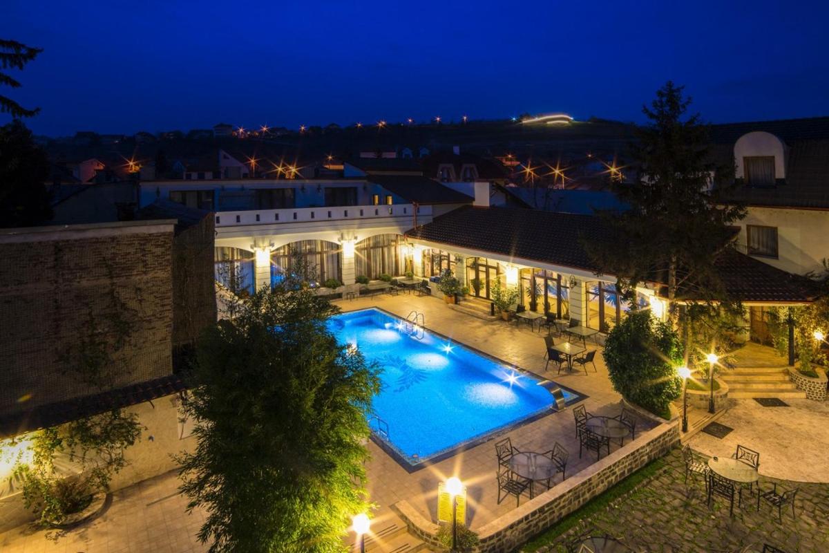 Elite Hotel 43/46