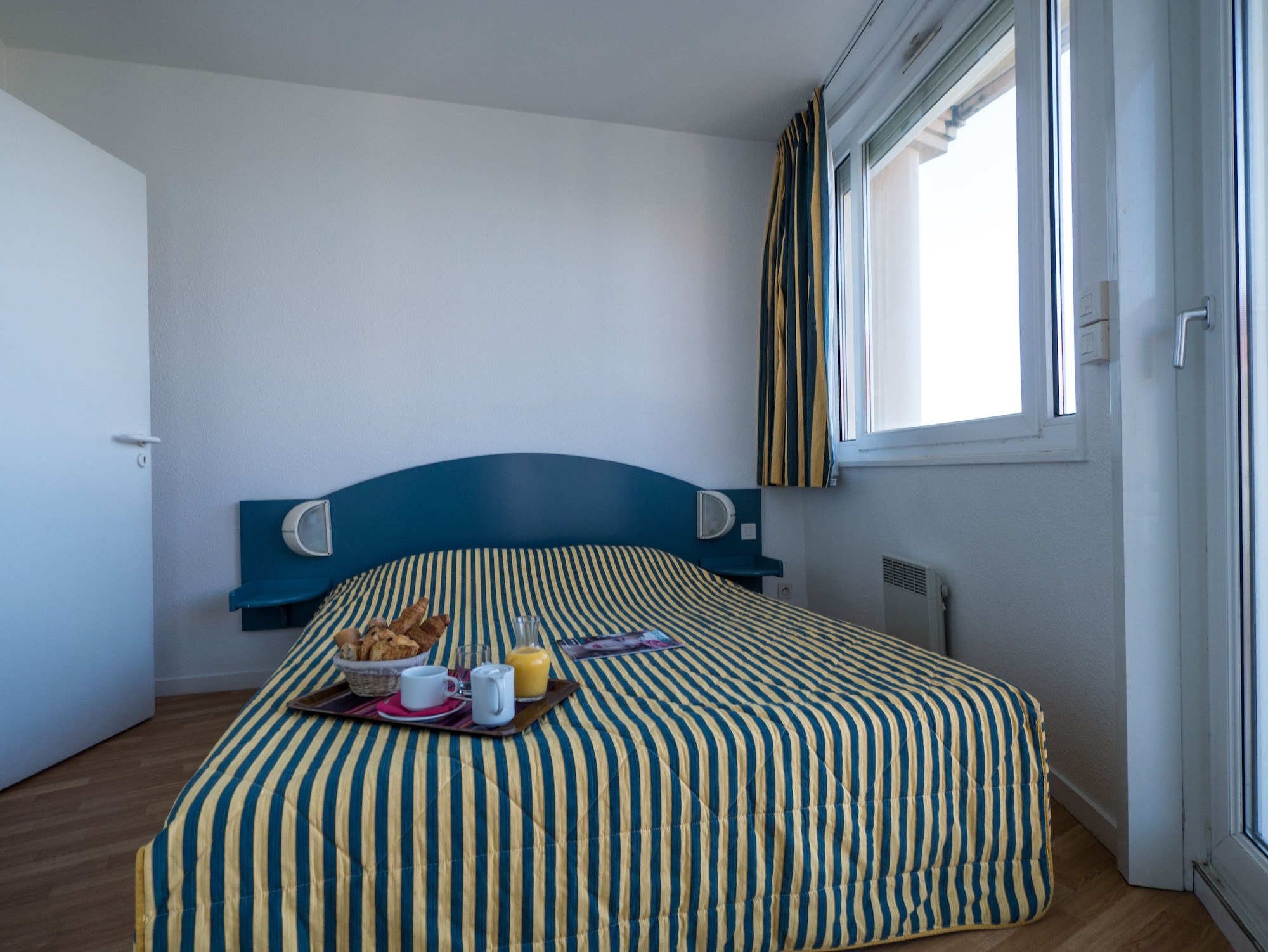 1 Bedroom, Apartment, Double Bed, Sea Side, Sofa