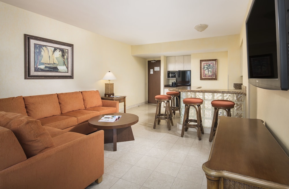 The Sunny Miami Sunny Isles Beach, Curio Collection by Hilton 23/34