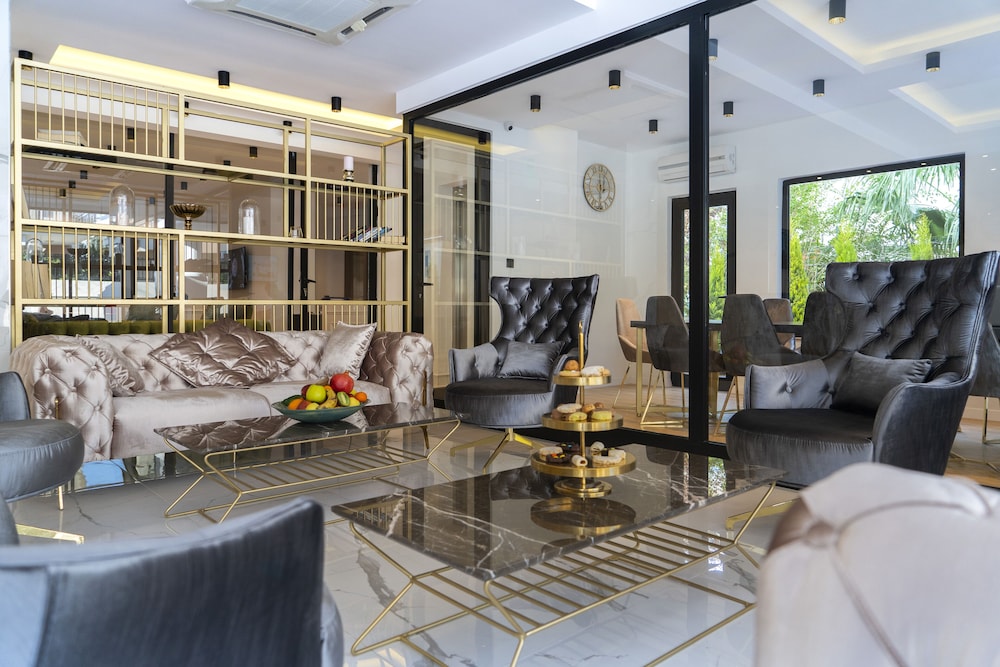 Niss Lara Hotel 53/66