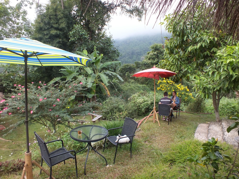 Chiang Dao Roundhouses 22/47