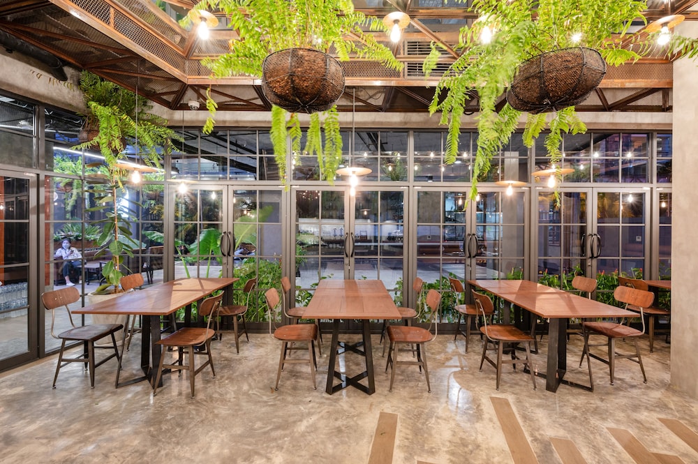 Kokotel Phuket Nai Yang 30/50