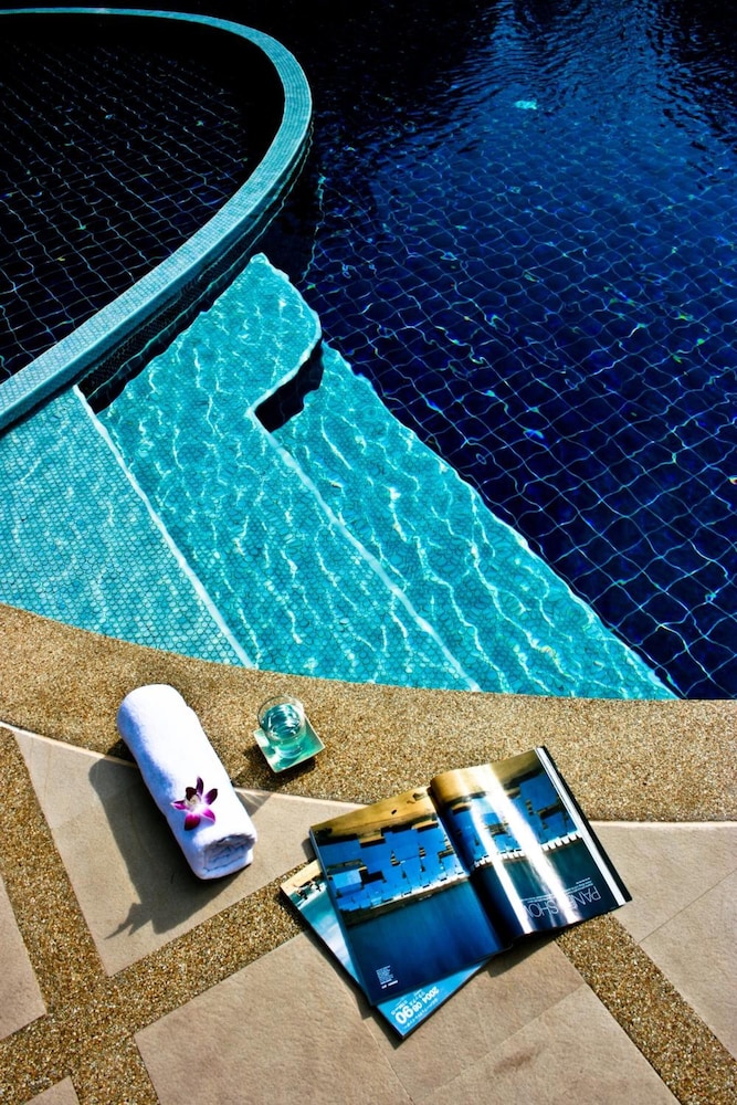 ROCKY POINT RESORT 30/62