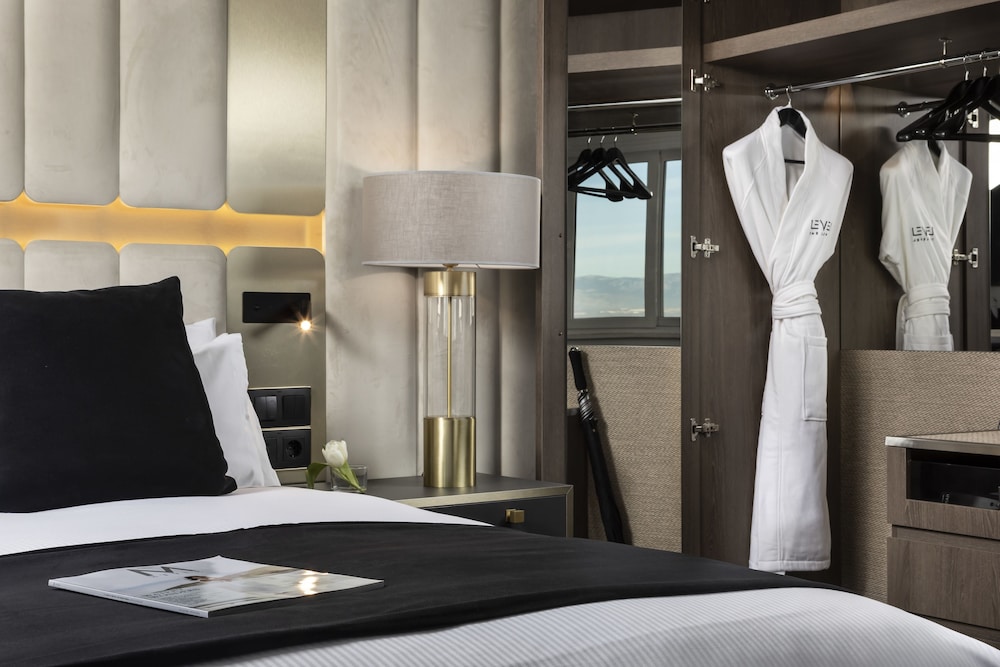 Melia Castilla Hotel 67/81