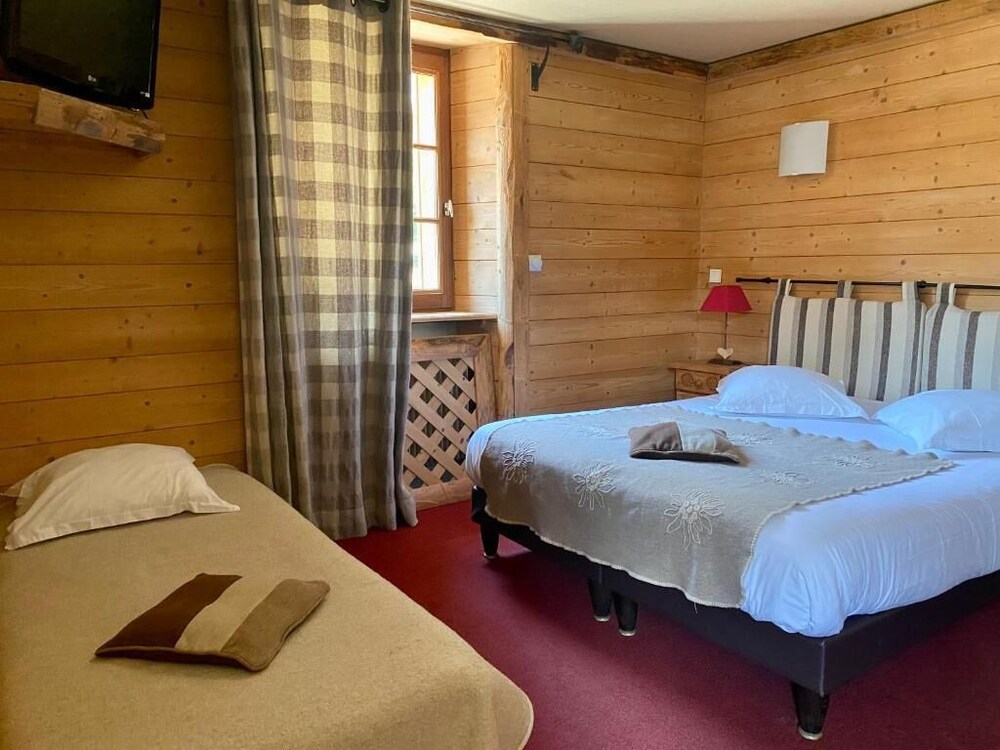 ALP'HOTEL 22/42